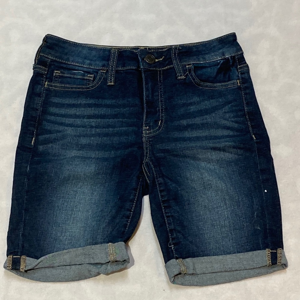 NEVER WORN Bermuda Shorts